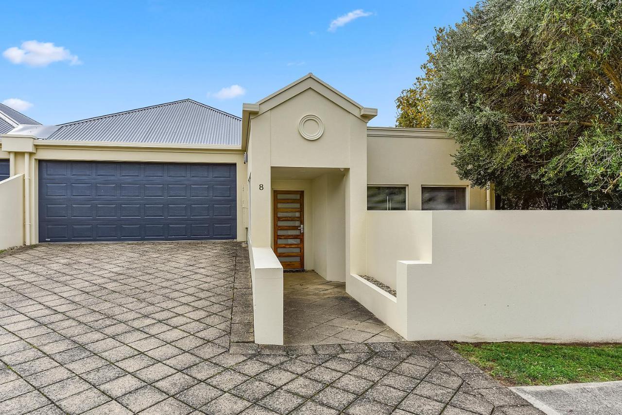 Apartment On Lake Terrace Mount Gambier Exterior photo